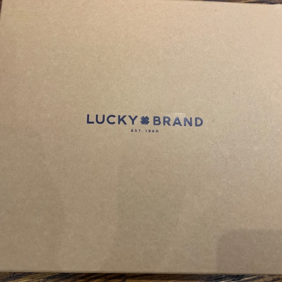 BNIB Lucky Brand Stylish Suede Booties - Picture 7 of 7
